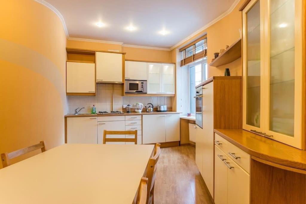Old Town Apartment Next To Saint Peter'S Church Riga Dış mekan fotoğraf